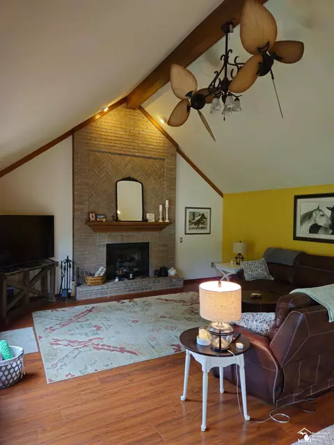 Living - 1461 W Smith, Temperance, MI 48182 photo 2 of 3