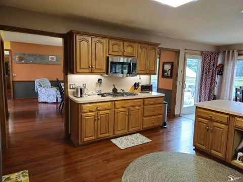 Kitchen - 1461 W Smith, Temperance, MI 48182 photo 3 of 7