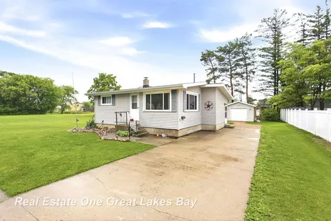 335 N Silver, Bad Axe, MI 48413