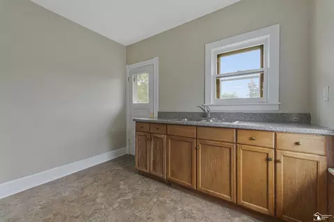 Kitchen - 231 W 7th, Monroe, MI 48161 photo 2 of 3