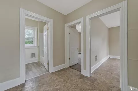 Entry Way - 231 W 7th, Monroe, MI 48161 photo 6 of 6