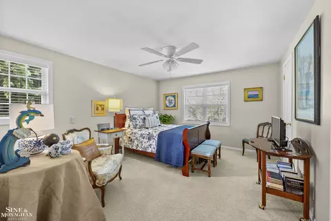 Bedroom - 535 539 St Clair, Grosse Pointe, MI 48230 photo 4 of 8