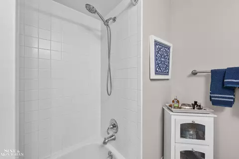 Bath - 535 539 St Clair, Grosse Pointe, MI 48230 photo 3 of 10