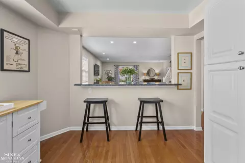 Kitchen - 535 539 St Clair, Grosse Pointe, MI 48230 photo 3 of 4