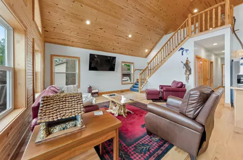 Living - 3188 W W Riv, Gladwin, MI 48624 photo 4 of 8