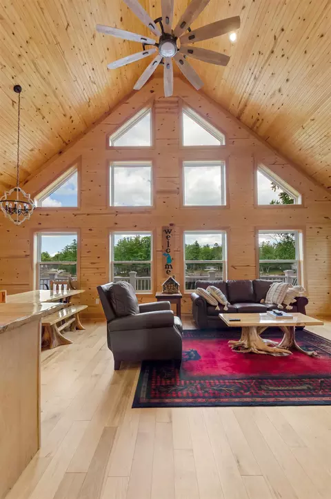 Living - 3188 W W Riv, Gladwin, MI 48624 photo 3 of 8