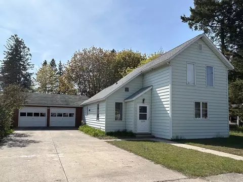 525 Delta, Manistique, MI 49854