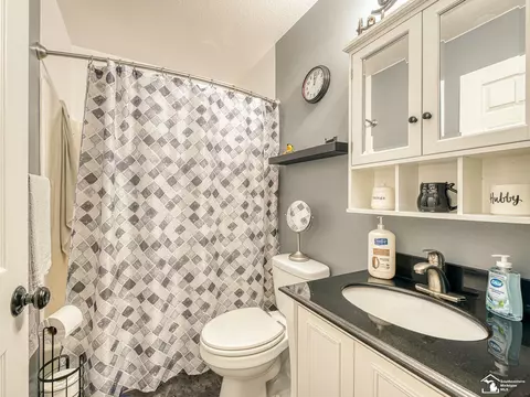 Bath - 2954 5th, Monroe, MI 48162 photo 2 of 2
