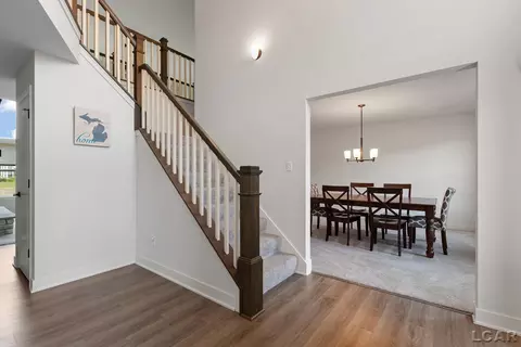 Entry Way - 1708 Nicholas, Adrian, MI 49221 photo 3 of 6