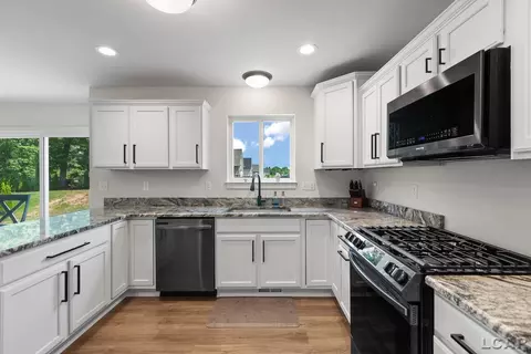 Kitchen - 1708 Nicholas, Adrian, MI 49221 photo 2 of 5