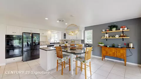 Kitchen - 7492 River, Flushing, MI 48433 photo 1 of 5