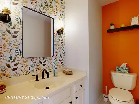 Bath - 7492 River, Flushing, MI 48433 photo 8 of 10