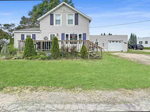 1274 12th, Bark River, MI 49807