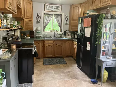 Kitchen - 362 Beech, Gladwin, MI 48624 photo 1 of 1