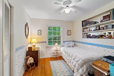 Bedroom - 1417 Longfellow, Temperance, MI 48182 photo 6 of 6