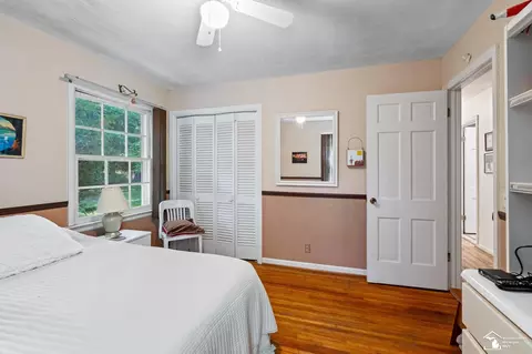 Bedroom - 1417 Longfellow, Temperance, MI 48182 photo 5 of 6