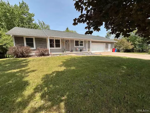 2244 Werner, Marquette, MI 49855