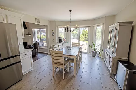 Dining - 21175 Briar Rose, Macomb, MI 48044 photo 1 of 2