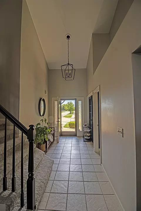 Entry Way - 21175 Briar Rose, Macomb, MI 48044 photo 1 of 9