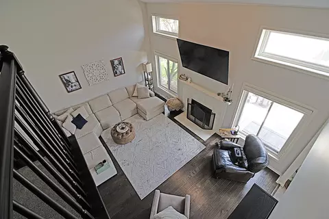 Living - 21175 Briar Rose, Macomb, MI 48044 photo 3 of 3