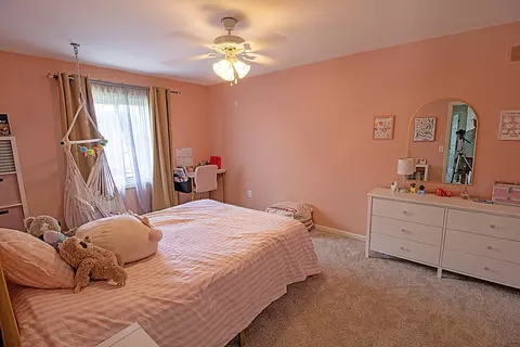 Bedroom - 21175 Briar Rose, Macomb, MI 48044 photo 2 of 4