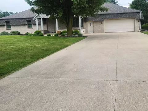 316 W Midland, Auburn, MI 48611