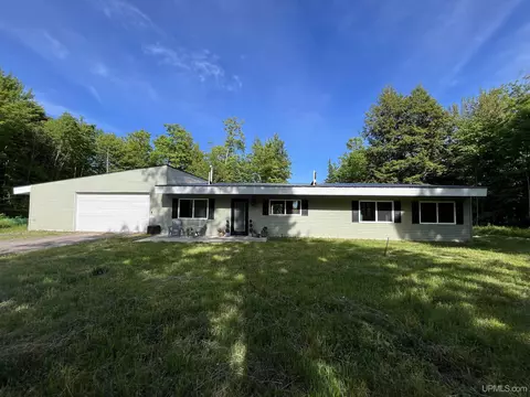 37838 Rautio, Chassell, MI 49916