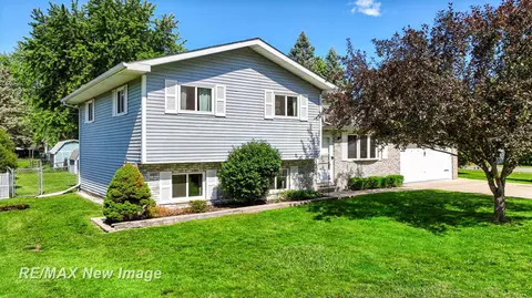 140 Elaine, Saginaw, MI 48609