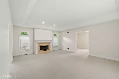 Living - 20675 Morningside, Grosse Pointe, MI 48236 photo 2 of 4