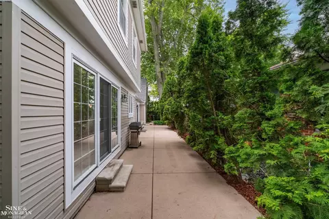 Exterior - 20675 Morningside, Grosse Pointe, MI 48236 photo 2 of 6