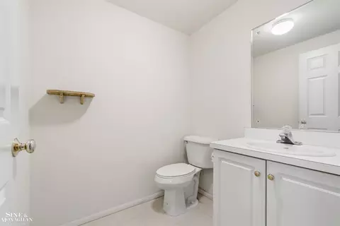 Bath - 20675 Morningside, Grosse Pointe, MI 48236 photo 5 of 5