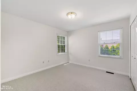 Bedroom - 20675 Morningside, Grosse Pointe, MI 48236 photo 3 of 6