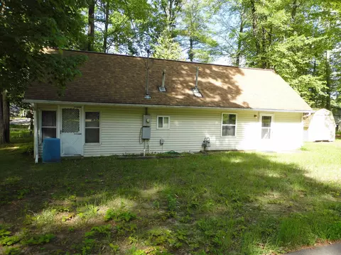 314 Oak Tree, Lake, MI 48632