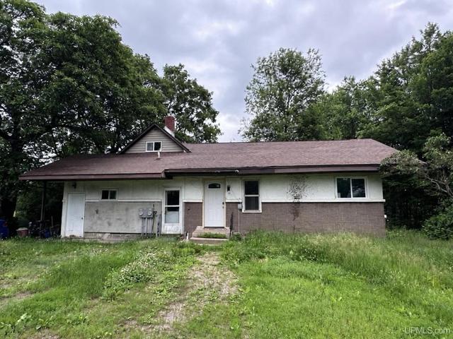 w7840 North Street, Pembine, WI 54156