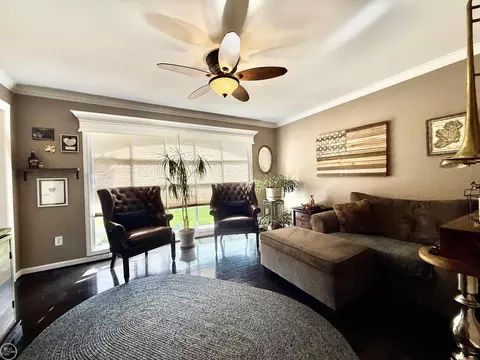 Living - 47043 Sanborn, Macomb, MI 48044 photo 2 of 8