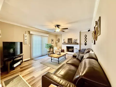 Living - 47043 Sanborn, Macomb, MI 48044 photo 4 of 8