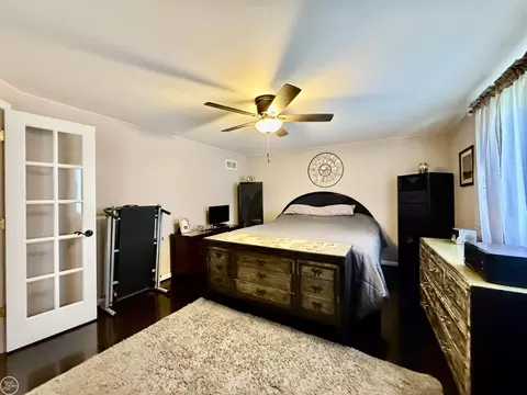 Bedroom - 47043 Sanborn, Macomb, MI 48044 photo 1 of 9