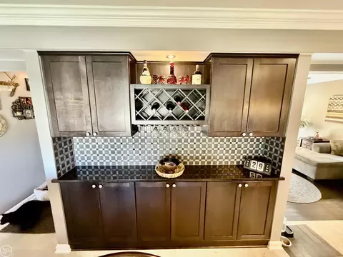 Kitchen - 47043 Sanborn, Macomb, MI 48044 photo 10 of 11