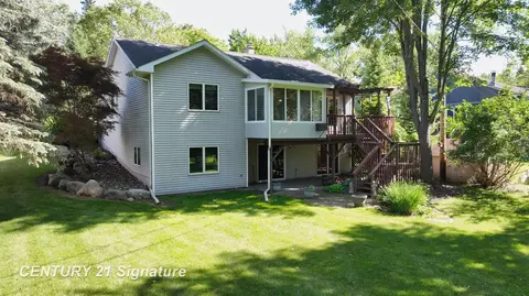 Exterior - 217 Dutch Ml, Flushing, MI 48433 photo 12 of 25
