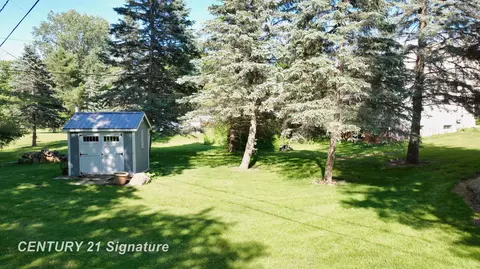 Exterior - 217 Dutch Ml, Flushing, MI 48433 photo 17 of 25