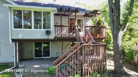 Exterior - 217 Dutch Ml, Flushing, MI 48433 photo 11 of 25