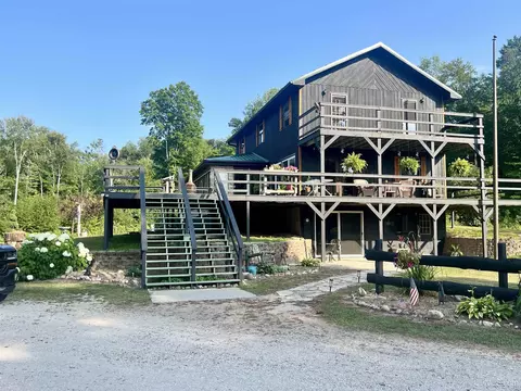 8511 Hyland, Manistique, MI 49854
