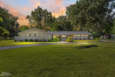 2741 Braeburn, Rochester Hills, MI 48309