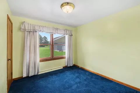 Bedroom - 8155 Corunna, Flint, MI 48532 photo 2 of 3