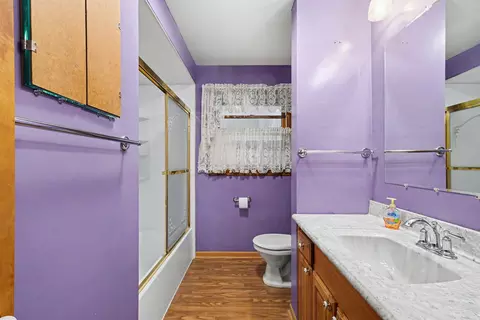 Bath - 8155 Corunna, Flint, MI 48532 photo 1 of 1