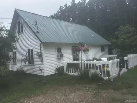 W3696 N Lake Louise, Vulcan, MI 49892