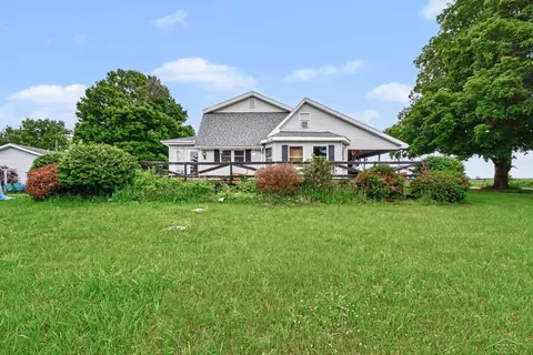 10602 Jordan Lk, Lake Odessa, MI 48849