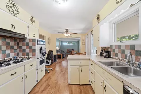 904 Custer, Monroe, MI 48161 photo 22