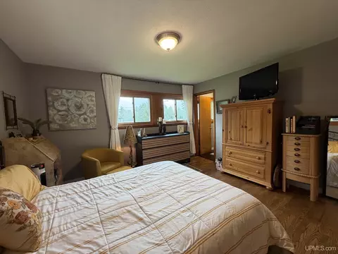Bedroom - 205 Seilo, Ishpeming, MI 49849 photo 2 of 8