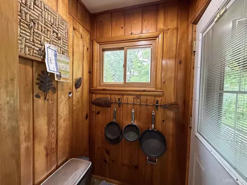 Kitchen - 205 Seilo, Ishpeming, MI 49849 photo 6 of 11